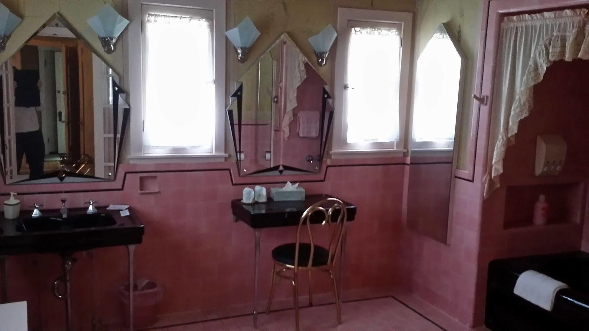 Chestnut Charm Bed & Breakfast Atlantic ภายนอก รูปภาพ
